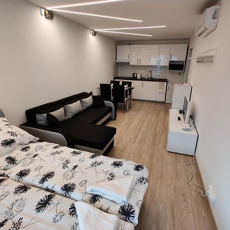 Pirat Apartman Apartment Сиофок Екстериор снимка