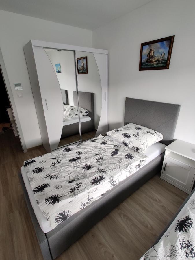 Pirat Apartman Apartment Сиофок Екстериор снимка