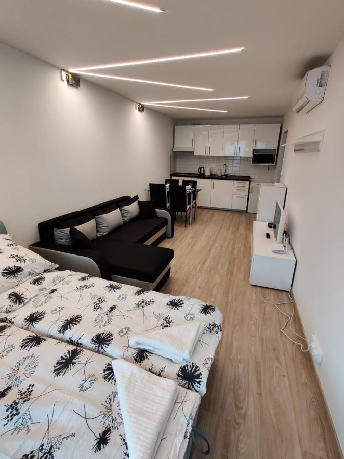 Pirat Apartman Apartment Сиофок Екстериор снимка