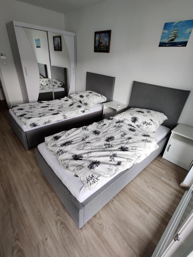 Pirat Apartman Apartment Сиофок Екстериор снимка